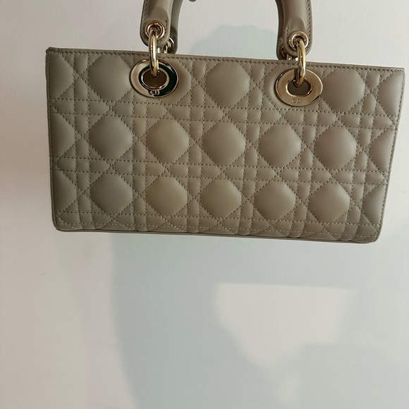 Christian Dior Quilted Beige Handbag - Picture 2 of 7